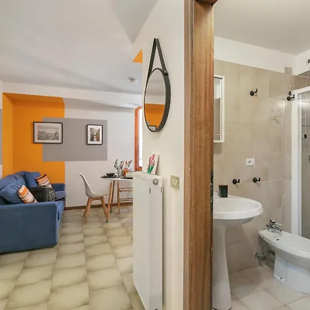 The Harbor Old House - Happy Apartmán